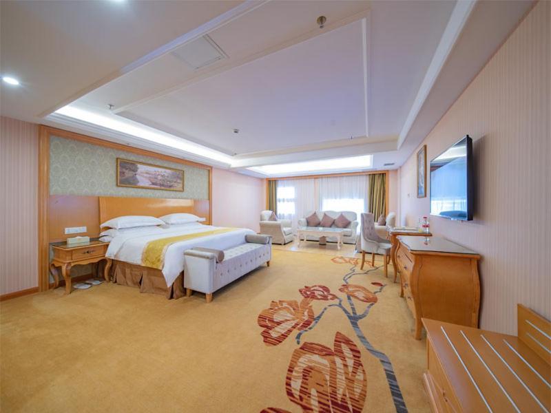 Vienna Hotel Guangzhou Baiyun Dongping Middle Road Екстериор снимка