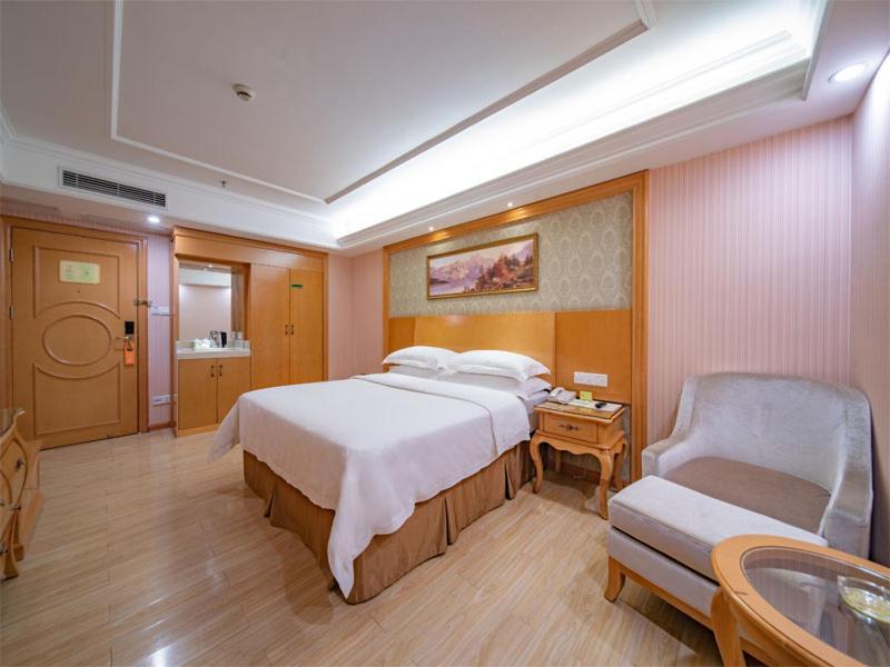 Vienna Hotel Guangzhou Baiyun Dongping Middle Road Екстериор снимка